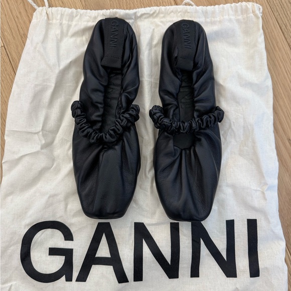 Ganni Shoes - GANNI Ballet shoes